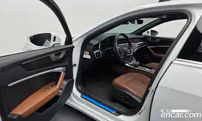 Audi A6 2023 2.0 Автомат в Москве № 163088, миниатюра 2