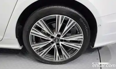 Audi A6 2023 2.0 Автомат в Москве № 163088, миниатюра 6