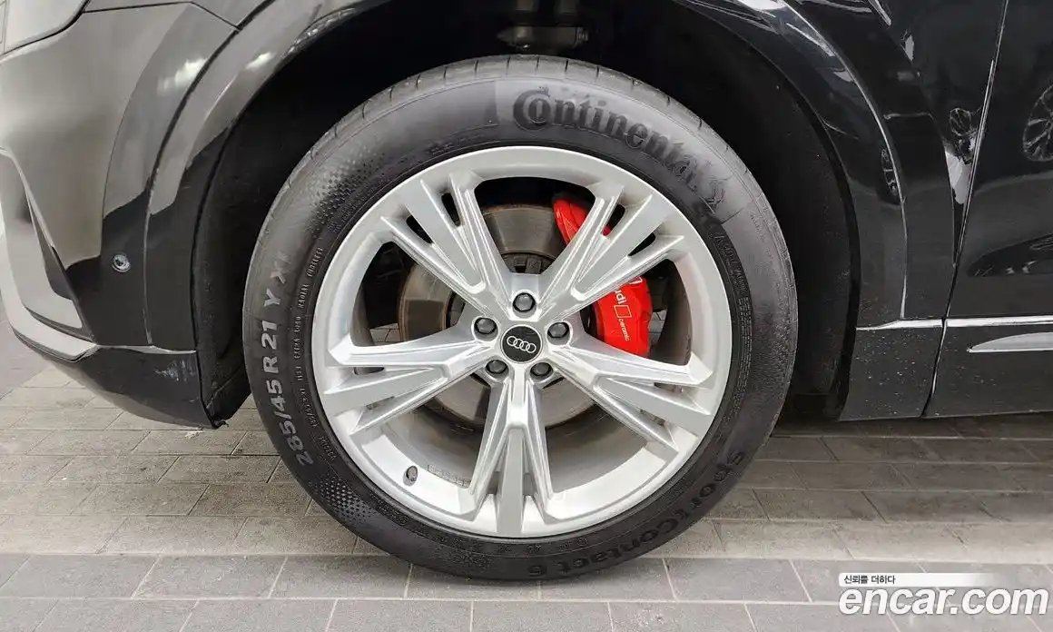 Audi Q8 2022 3.0 Автомат в Москве № 163163, фото 3