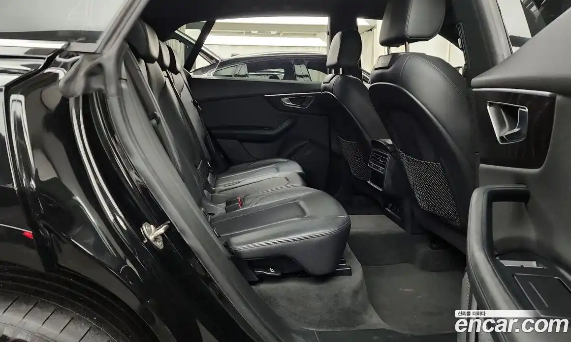 Audi Q8 2022 3.0 Автомат в Москве № 163163, фото 6