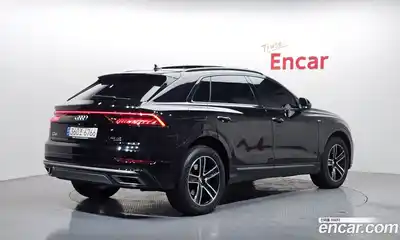 Audi Q8 2021 3.0 Автомат в Москве № 163368, миниатюра 2