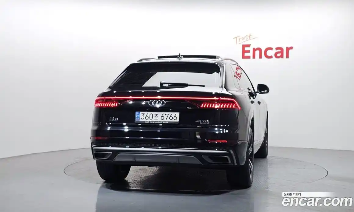 Audi Q8 2021 3.0 Автомат в Москве № 163368, фото 4