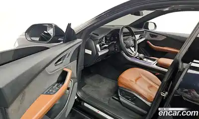 Audi Q8 2021 3.0 Автомат в Москве № 163368, миниатюра 10