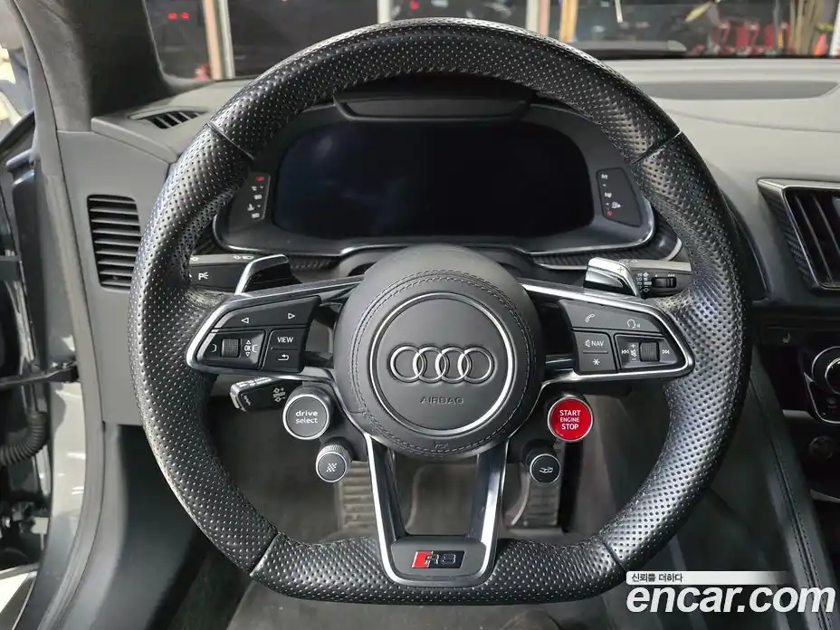Audi R8 2017 5.2 Автомат в Москве № 163950, фото 11