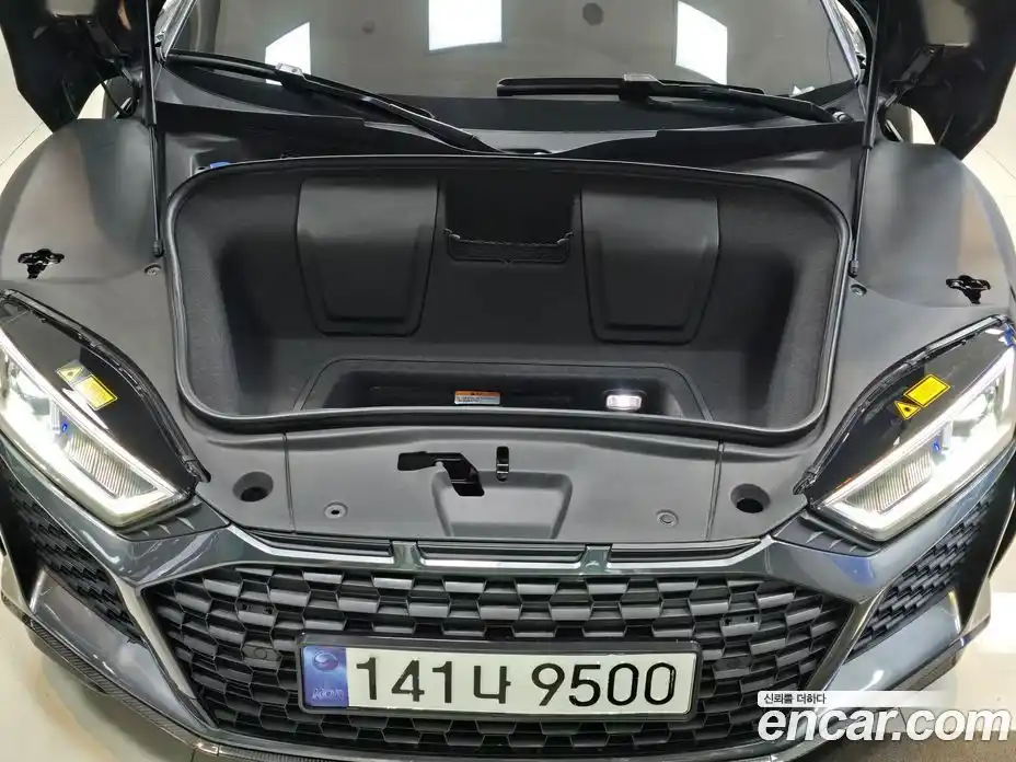 Audi R8 2017 5.2 Автомат в Москве № 163950, фото 13