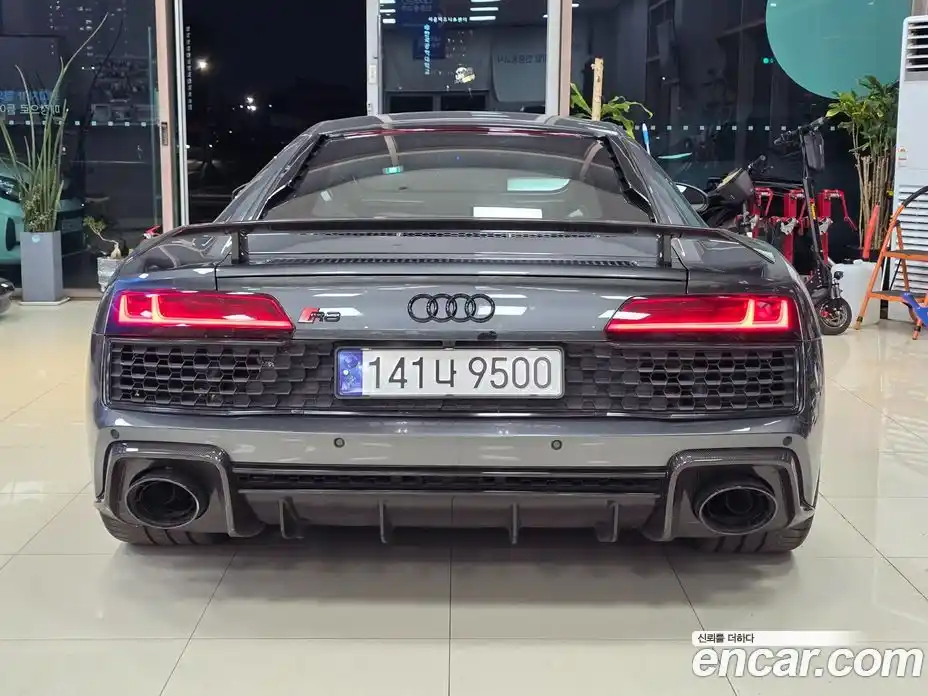 Audi R8 2017 5.2 Автомат в Москве № 163950, фото 6