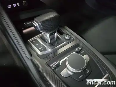 Audi R8 2017 5.2 Автомат в Москве № 163950, миниатюра 10