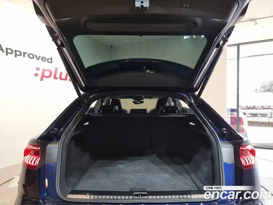 Audi Q8 2023 3.0 Автомат в Москве № 163989, фото 13