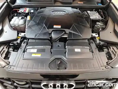 Audi Q8 2023 3.0 Автомат в Москве № 163989, миниатюра 6