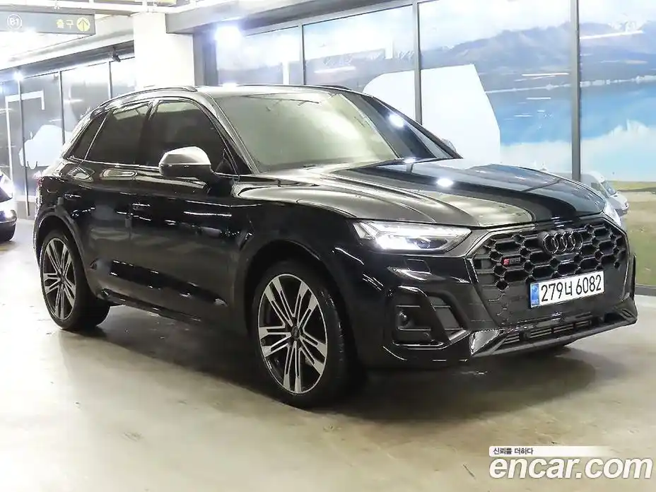 Audi SQ5 2021 3.0 Автомат в Москве № 164100, фото 1