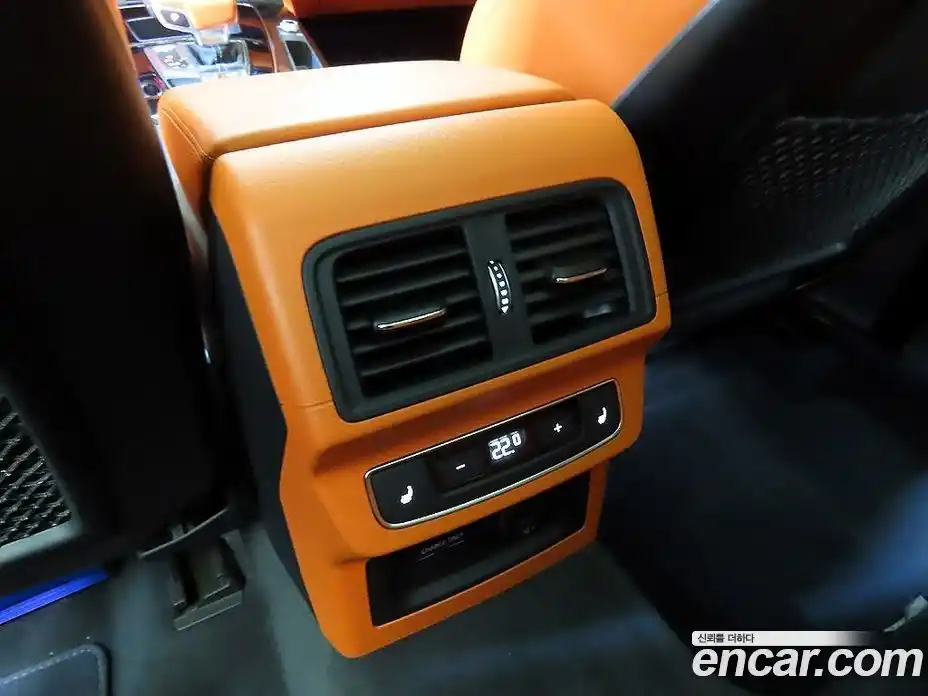 Audi SQ5 2021 3.0 Автомат в Москве № 164100, фото 14