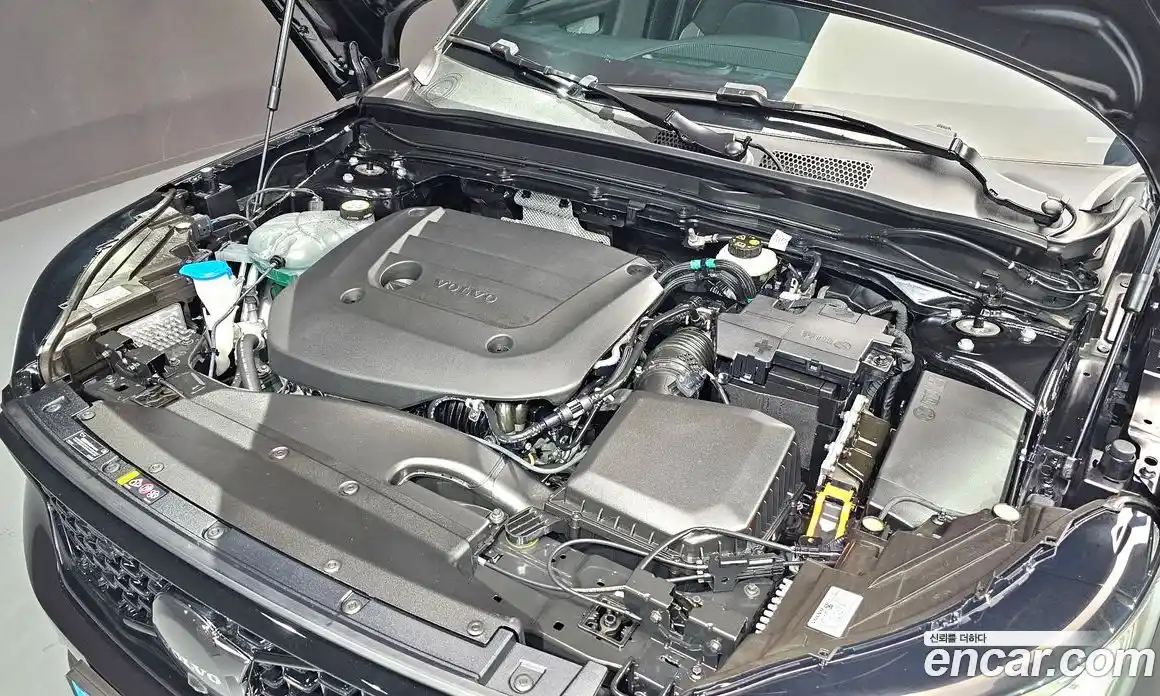 Volvo XC40 2025 2.0 Автомат в Москве № 164255, фото 20