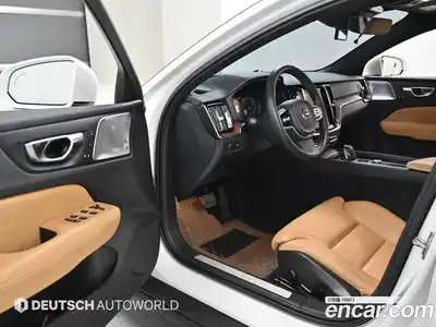 Volvo V60 2021 2.0 Автомат в Москве № 164739, миниатюра 11