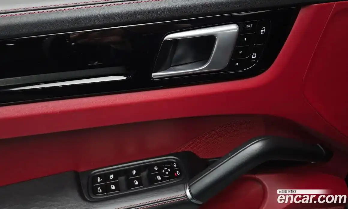 Porsche Cayenne 2021 3.0 Автомат в Москве № 165567, фото 15