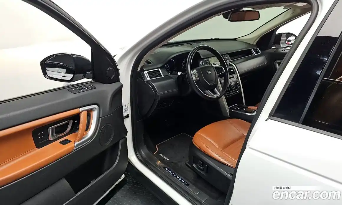 Land Rover Discovery Sport 2016 2.0 Автомат в Москве № 166545, фото 14