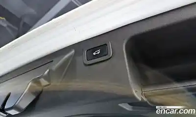 Land Rover Discovery Sport 2016 2.0 Автомат в Москве № 166545, миниатюра 10