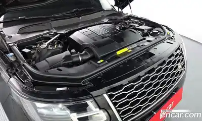 Land Rover Range-Rover 2020 5.0 Автомат в Москве № 166584, миниатюра 4