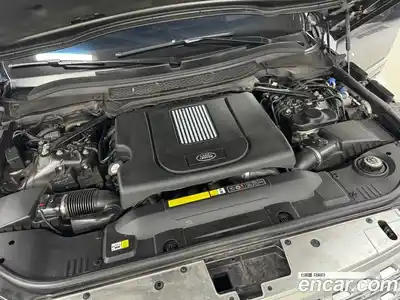 Land Rover Range-Rover 2017 4.4 Автомат в Москве № 166794, миниатюра 5