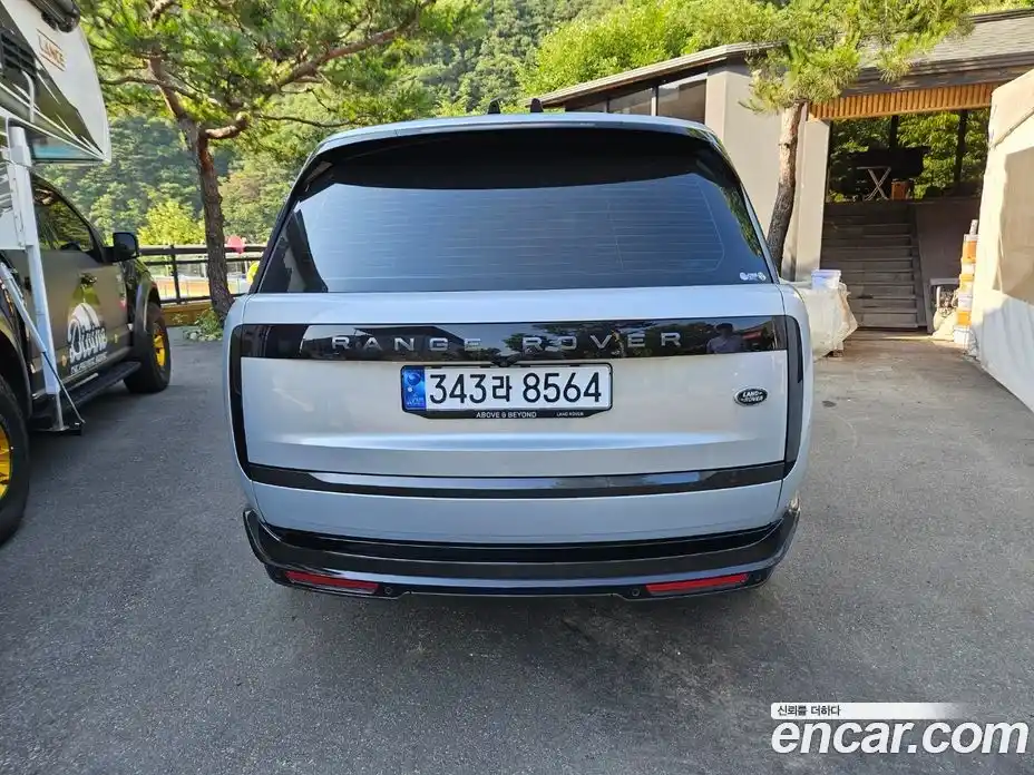 Land Rover Range-Rover 2023 4.4 Автомат в Москве № 166811, фото 4