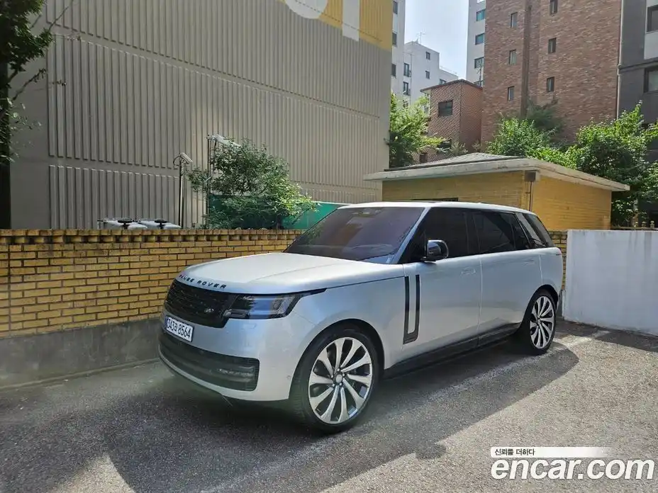 Land Rover Range-Rover 2023 4.4 Автомат в Москве № 166811, фото 5