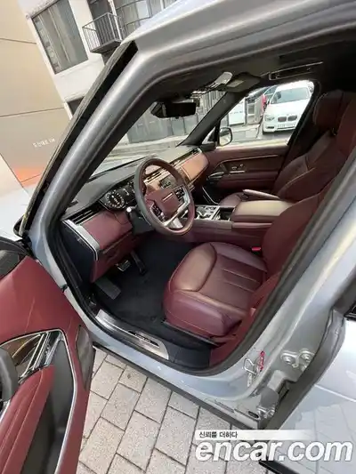 Land Rover Range-Rover 2023 4.4 Автомат в Москве № 166811, миниатюра 9