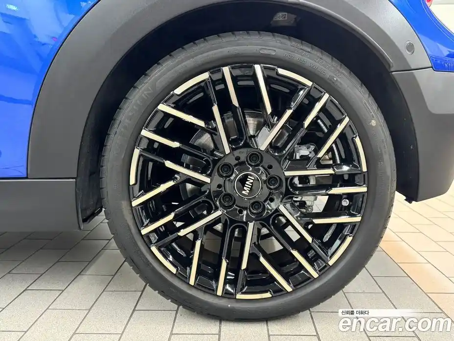 Mini Cooper Convertible 2025 2.0 Автомат в Москве № 167353, фото 5