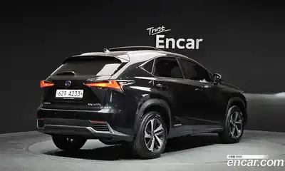 Lexus NX 2019 2.5 Автомат в Москве № 168248, миниатюра 2