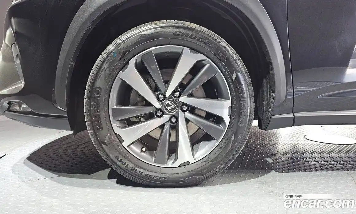 Lexus NX 2019 2.5 Автомат в Москве № 168248, фото 5