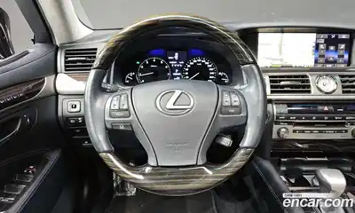 Lexus LS 2015 4.6 Автомат в Москве № 168254, миниатюра 10