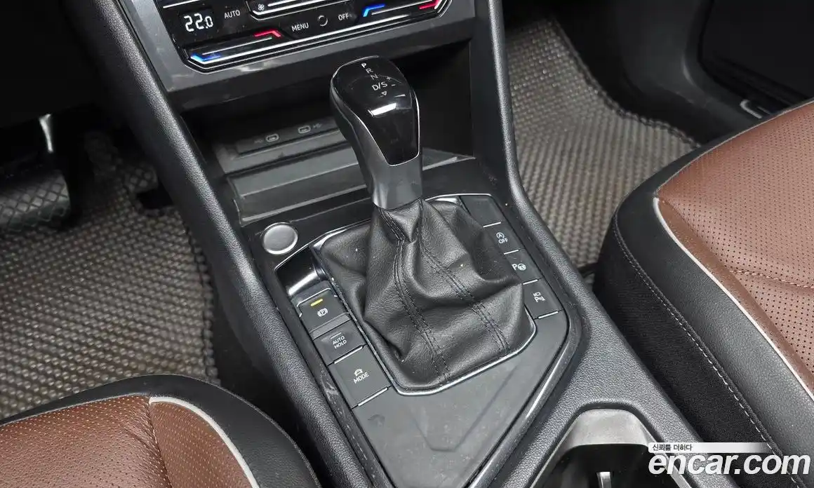 Volkswagen Tiguan 2023 2.0 Автомат в Москве № 168424, фото 12