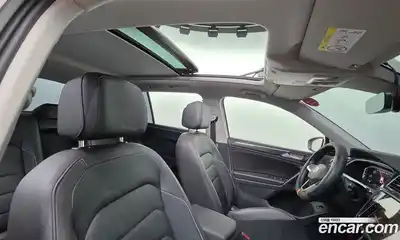 Volkswagen Tiguan 2023 2.0 Автомат в Москве № 168475, миниатюра 12