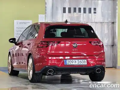 Volkswagen Golf 2023 2.0 Автомат в Москве № 169121, миниатюра 4