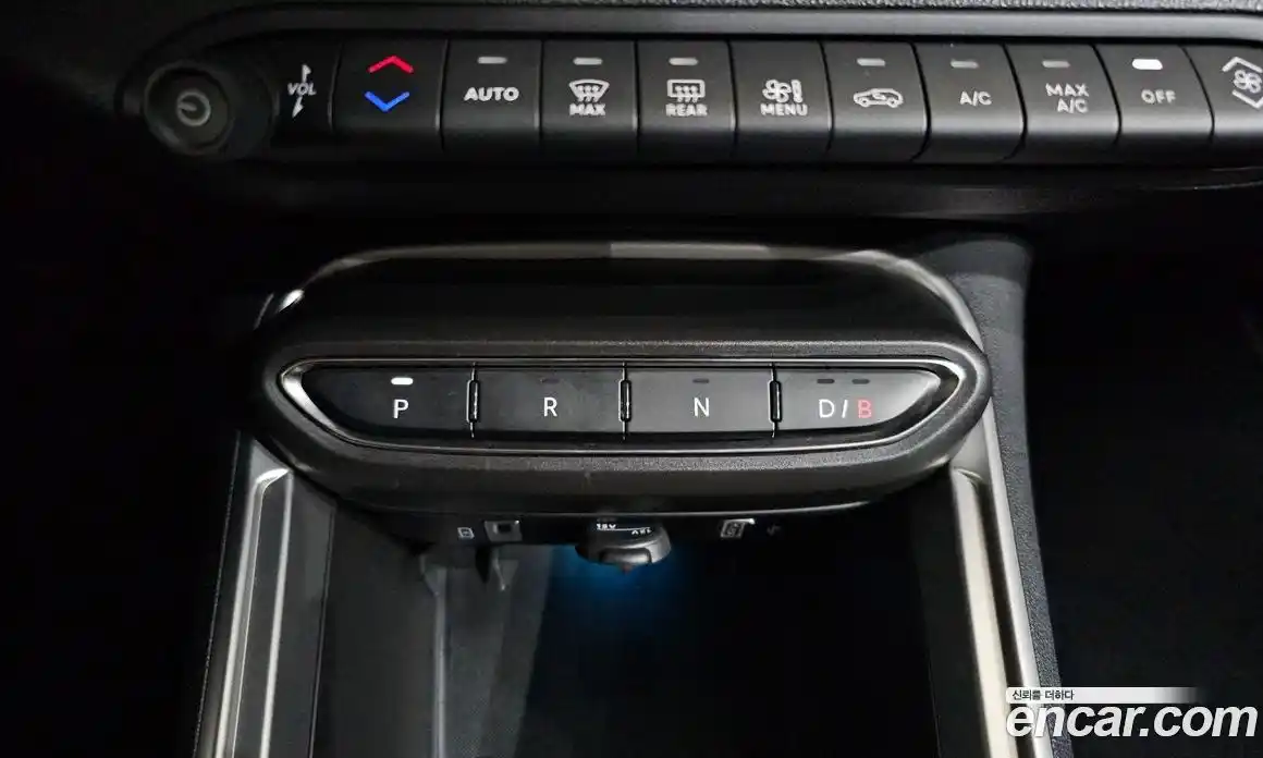 Jeep Avenger 2024 0.1 Автомат в Москве № 169362, фото 4