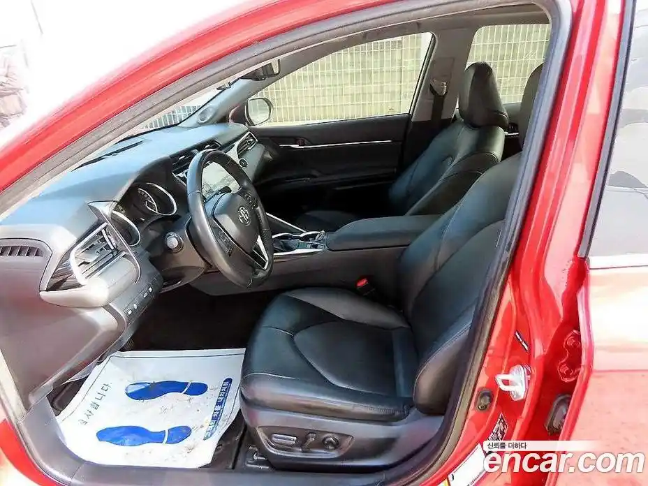 Toyota Camry 2018 2.5 Автомат в Москве № 170346, фото 5