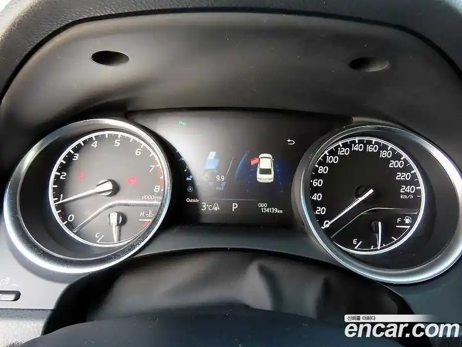 Toyota Camry 2018 2.5 Автомат в Москве № 170346, фото 9