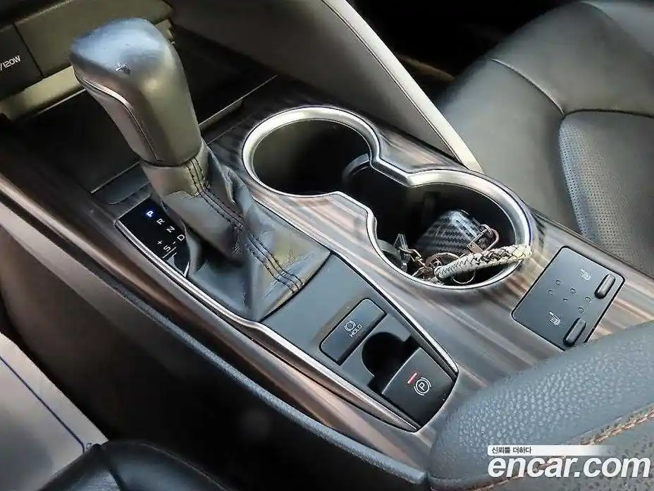 Toyota Camry 2018 2.5 Автомат в Москве № 170346, фото 10