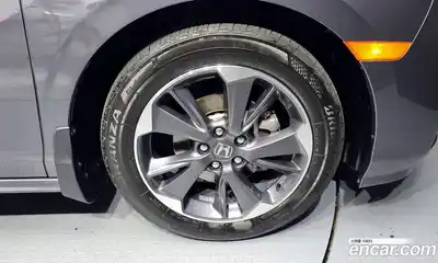 Honda Odyssey 2021 3.5 Автомат в Москве № 170489, миниатюра 3