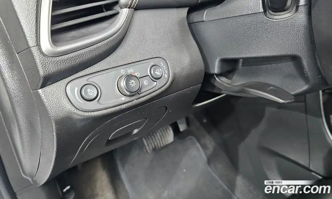 Chevrolet Trax 2020 1.4 Автомат в Москве № 173468, фото 19