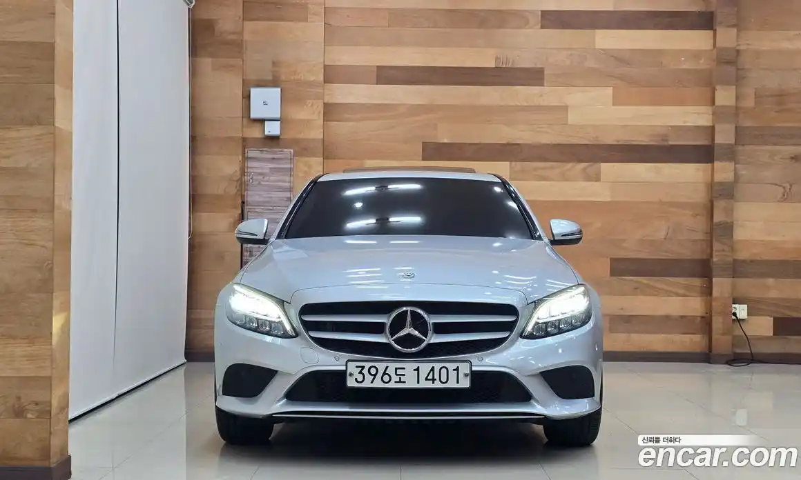 Mercedes-Benz C-Class 2020 2.0 Автомат в Москве № 178637, фото 3