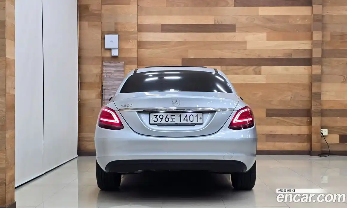 Mercedes-Benz C-Class 2020 2.0 Автомат в Москве № 178637, фото 4