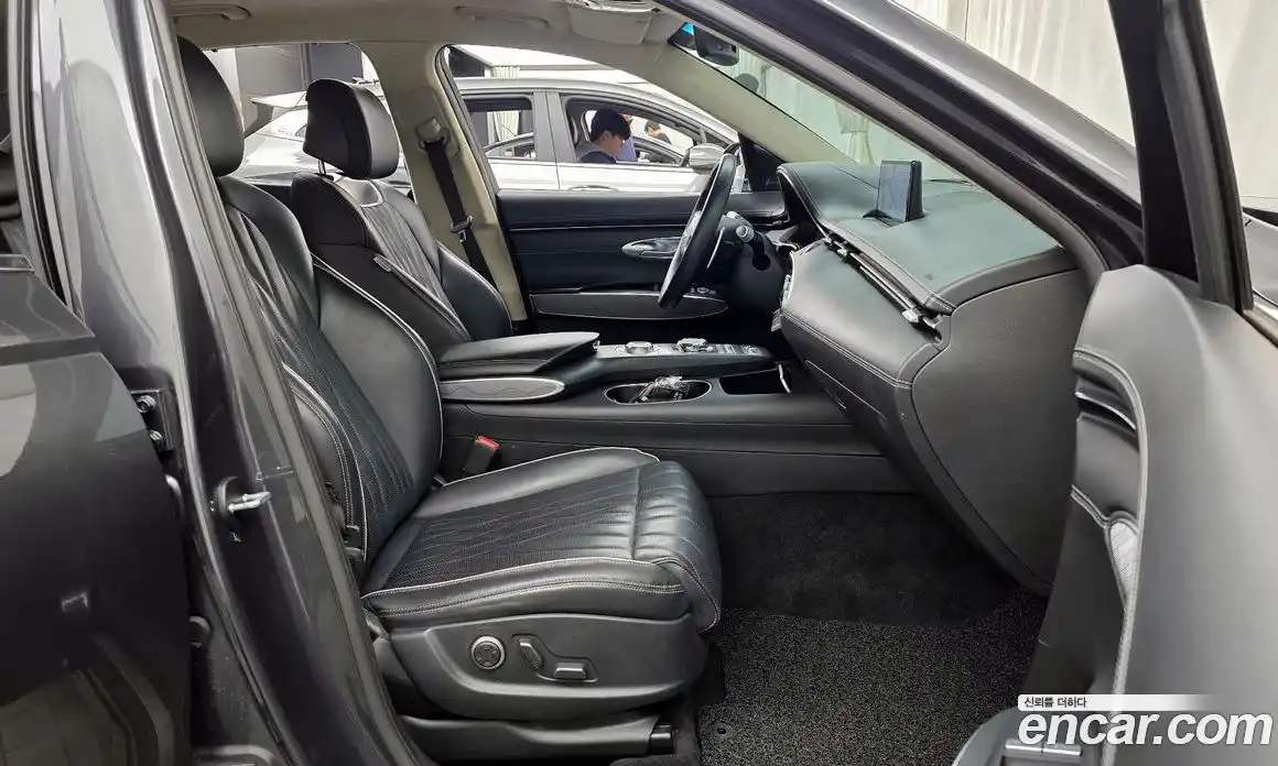 Genesis GV70 2021 2.2 Автомат в Москве № 179301, фото 11