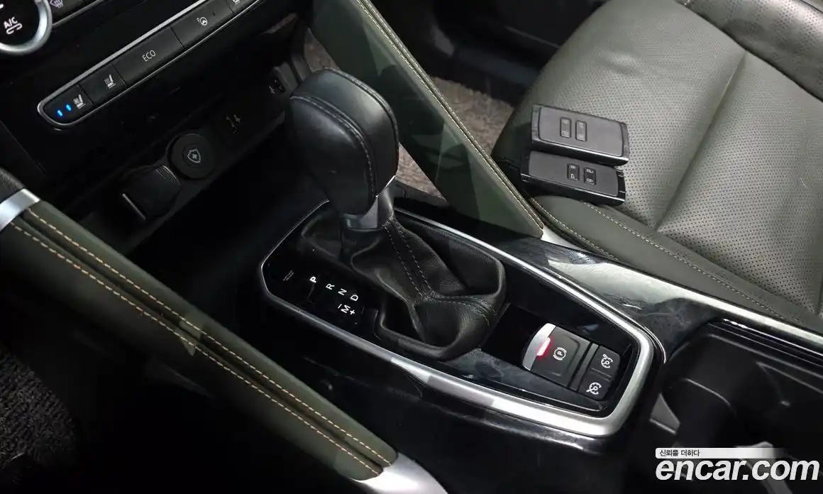 Renault QM6 2024 2.0 Автомат в Москве № 179947, фото 14