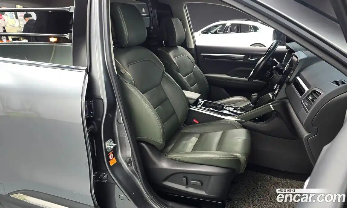 Renault QM6 2024 2.0 Автомат в Москве № 179947, фото 4