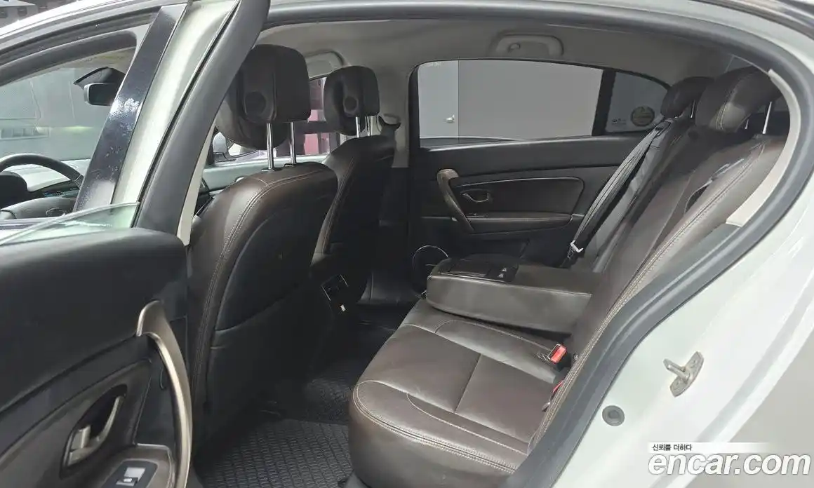 Renault SM5 2015 2.0 Автомат в Москве № 180219, фото 13