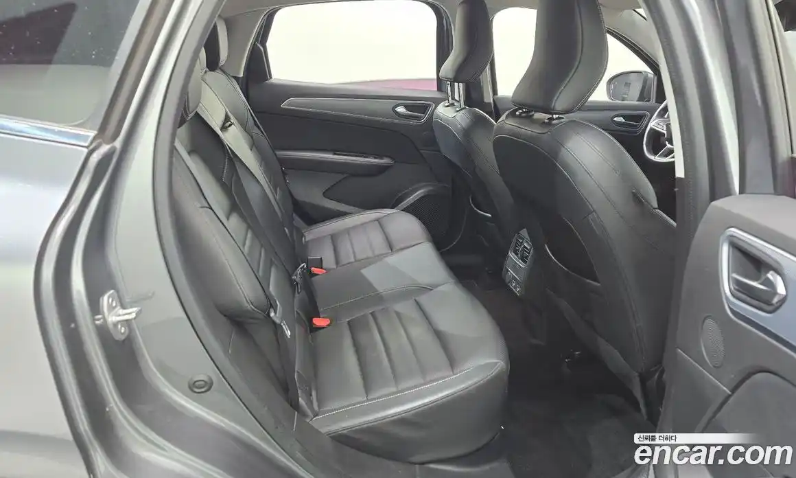 Renault XM3 2021 1.3 Автомат в Москве № 180908, фото 3