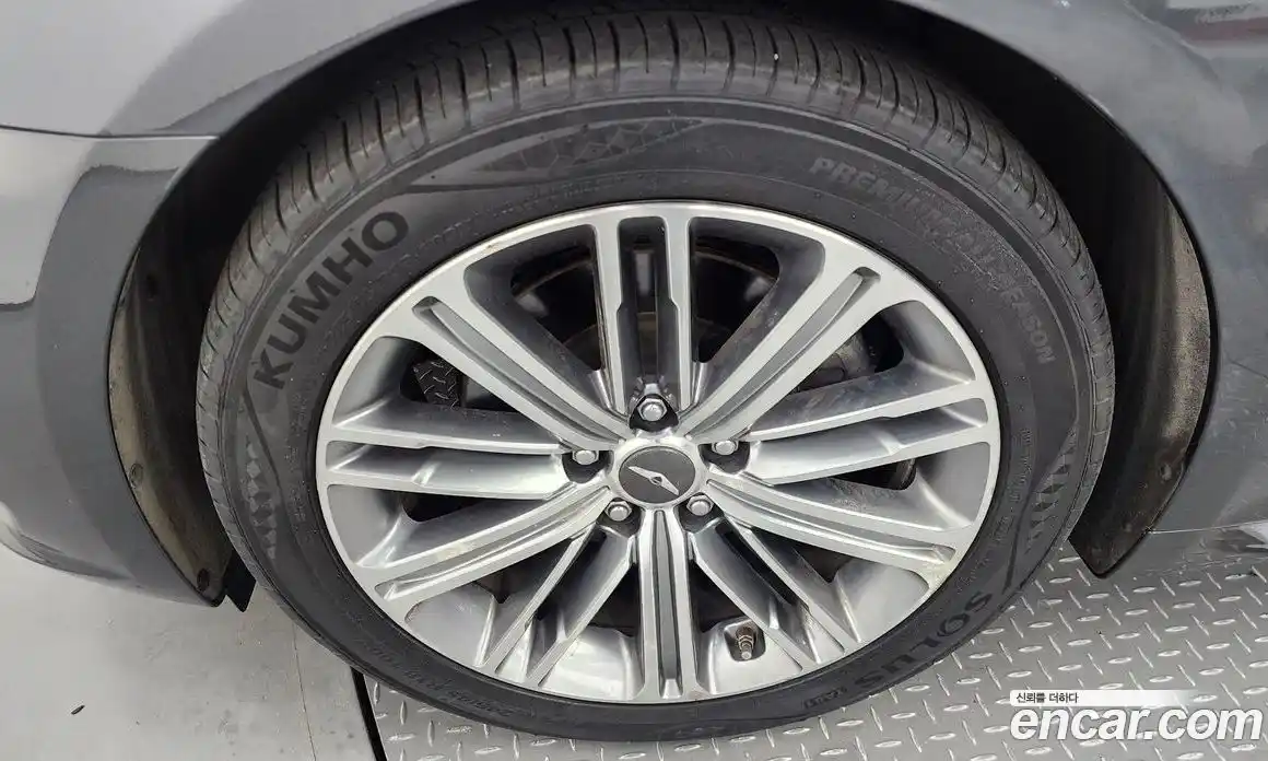 Genesis G80 2017 3.3 Автомат в Москве № 18334, фото 5