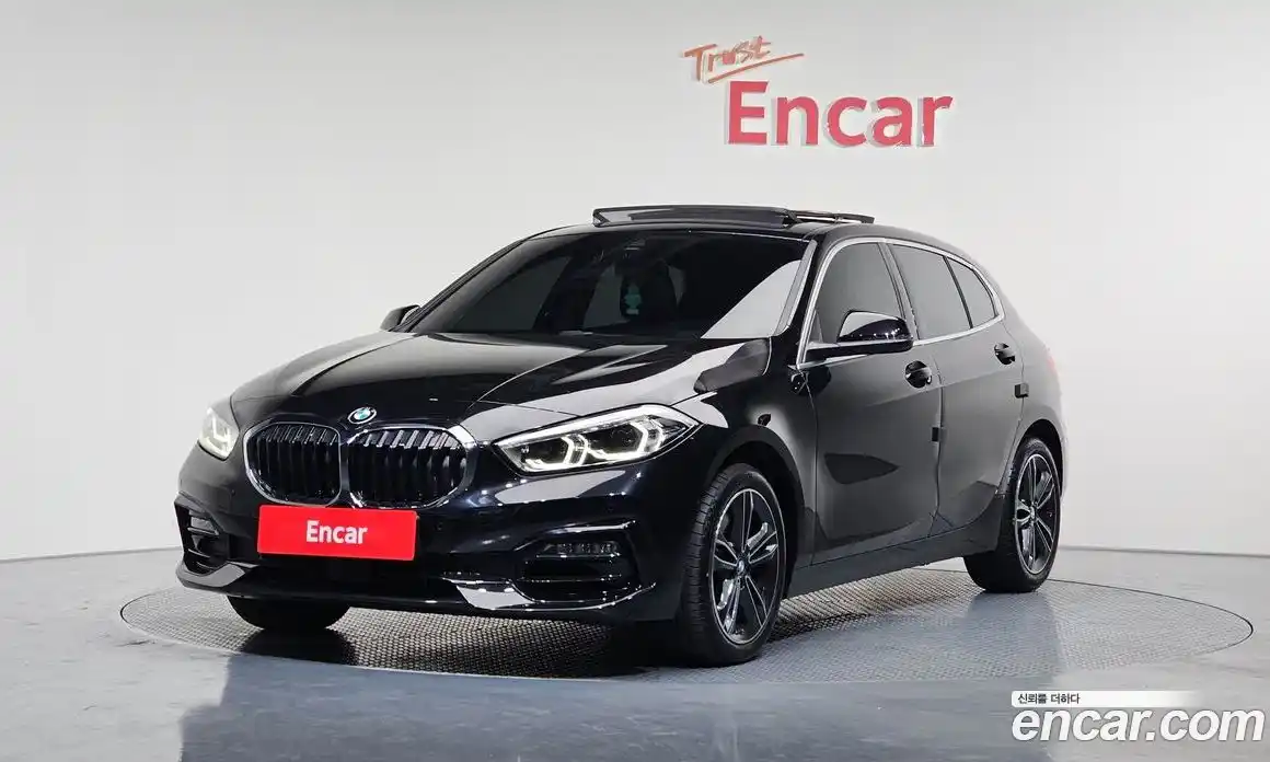 BMW 1-Series 2024 2.0 Автомат в Москве № 187396, фото 1