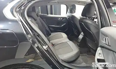 BMW 1-Series 2024 2.0 Автомат в Москве № 187396, миниатюра 12