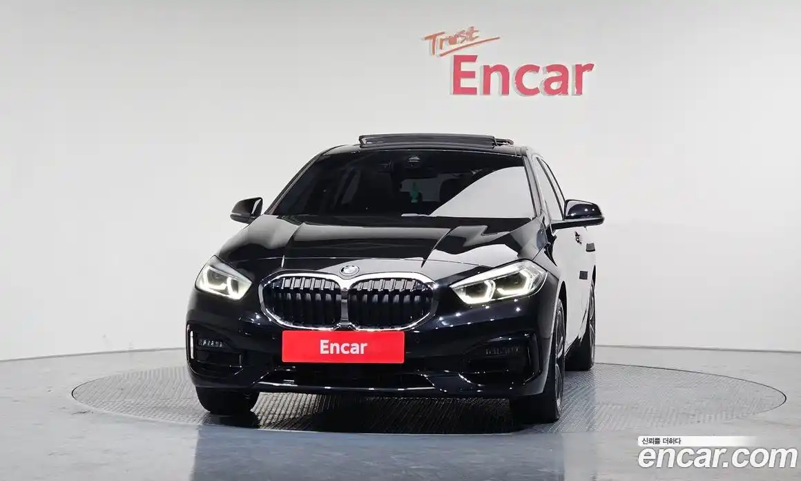 BMW 1-Series 2024 2.0 Автомат в Москве № 187396, фото 3