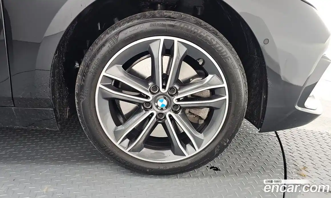 BMW 1-Series 2024 2.0 Автомат в Москве № 187396, фото 5